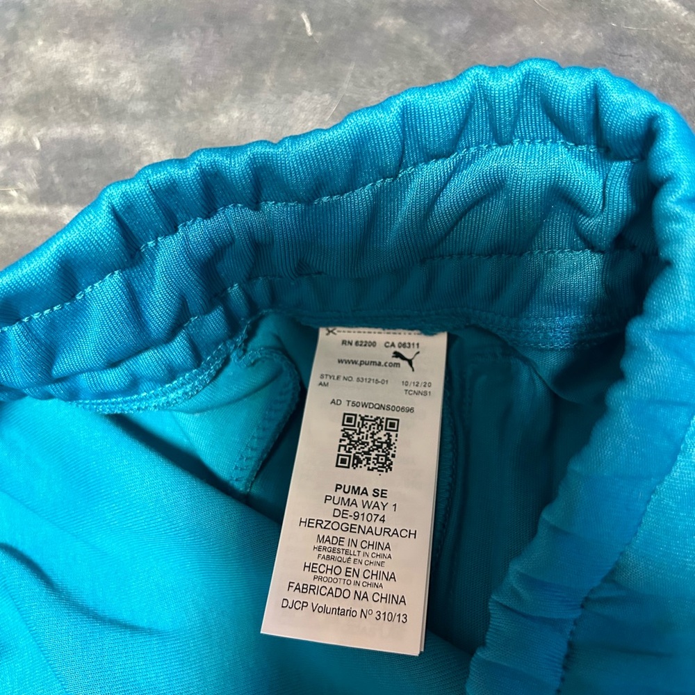 Puma shorts - Picture 7 of 9
